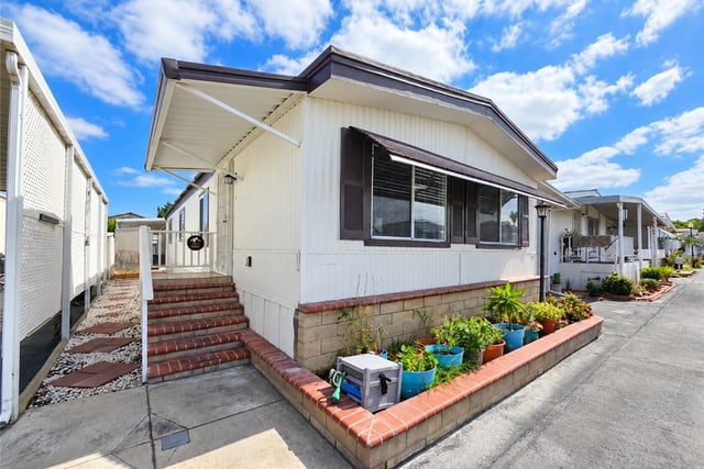 10745 Victoria Avenue 59, Whittier, CA 90604 — photo 20 of 24