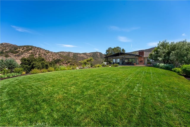 196 Colt Lane, Thousand Oaks, CA 91361 — photo 23 of 58