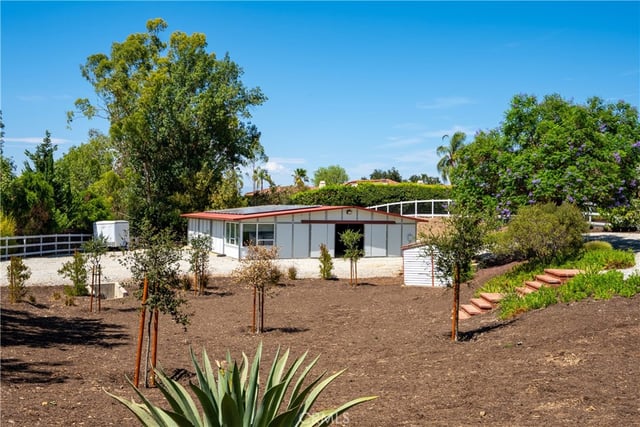 196 Colt Lane, Thousand Oaks, CA 91361 — photo 41 of 58