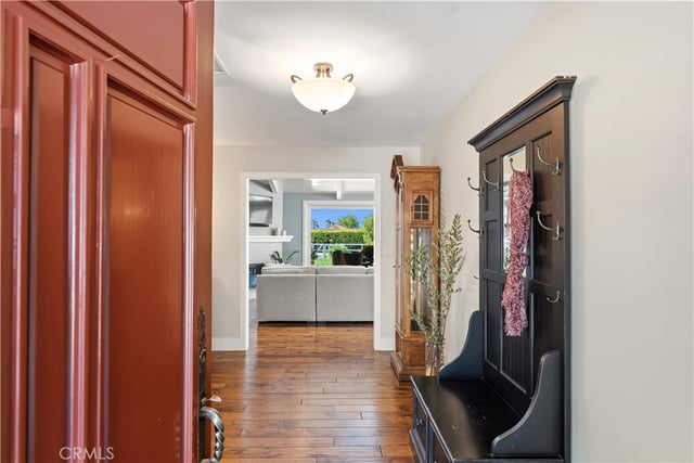 196 Colt Lane, Thousand Oaks, CA 91361 — photo 5 of 58