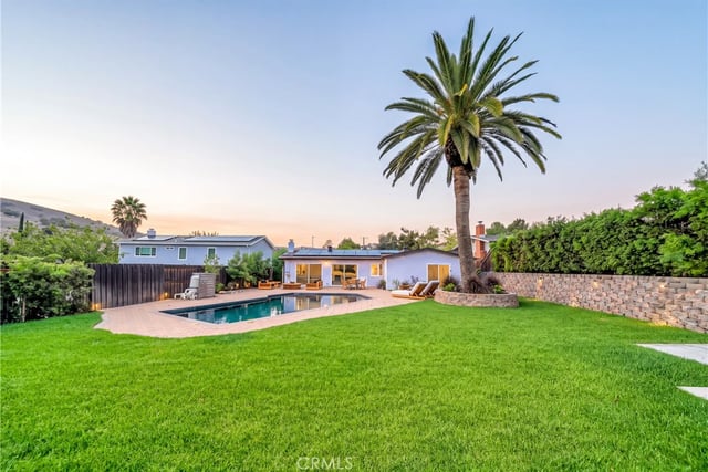5420 Parkmor, Calabasas, CA 91302 — photo 15 of 42