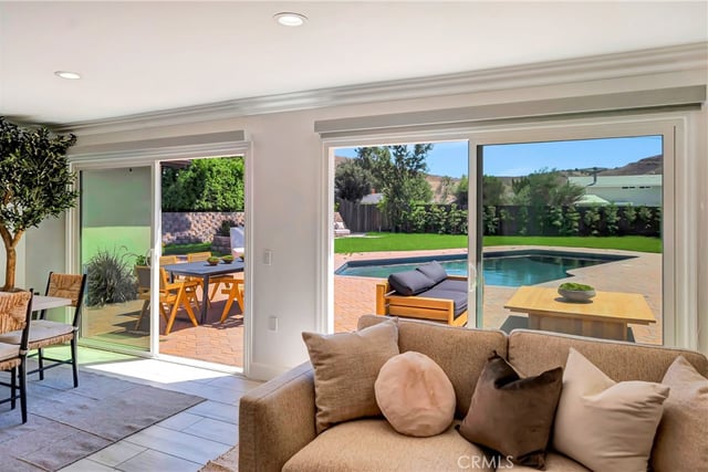 5420 Parkmor, Calabasas, CA 91302 — photo 7 of 42