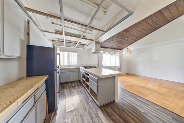 915 E 41st, Los Angeles, CA 90011 — photo 18 of 49