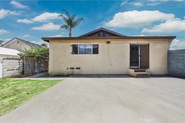 915 E 41st, Los Angeles, CA 90011 — photo 34 of 49