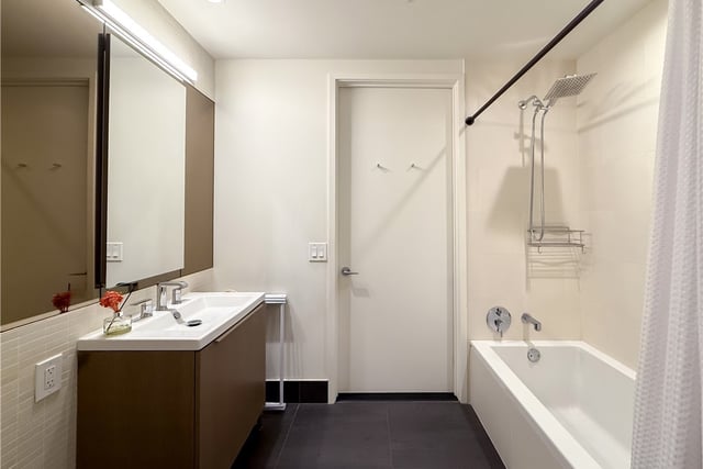 889 Francisco 2502, Los Angeles, CA 90017 — photo 10 of 55