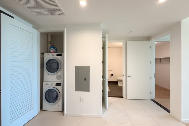 889 Francisco 2502, Los Angeles, CA 90017 — photo 13 of 55