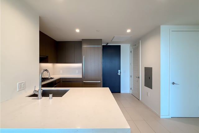889 Francisco 2502, Los Angeles, CA 90017 — photo 2 of 55