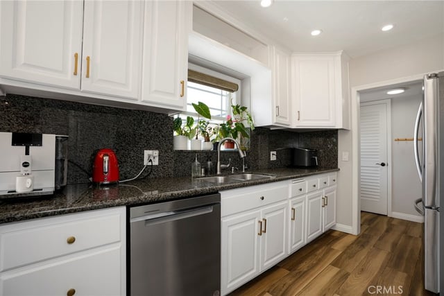 431 E Dexter Street, Covina, CA 91723 — photo 9 of 35