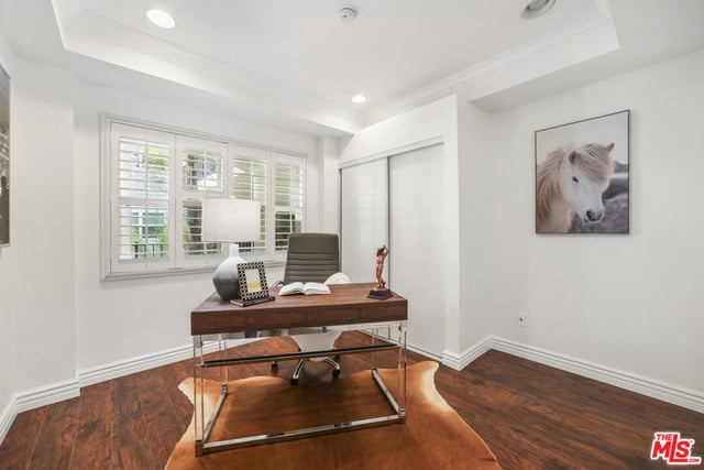 1135 Rexford Drive 302, Los Angeles, CA 90035 — photo 15 of 27