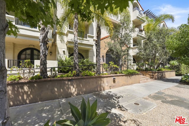 1135 Rexford Drive 302, Los Angeles, CA 90035 — photo 21 of 27