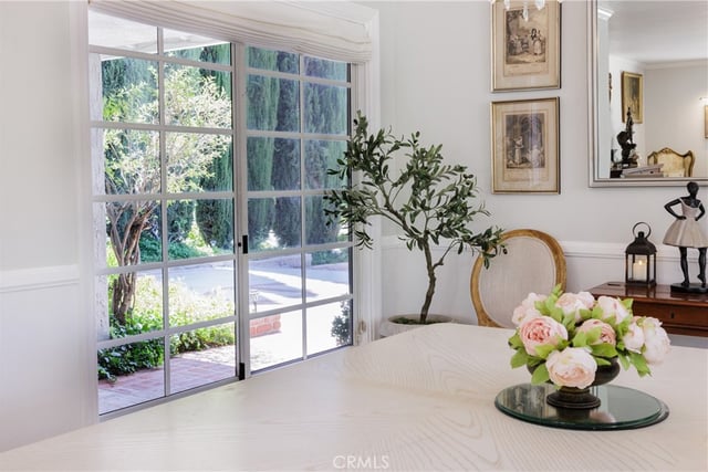 26261 Veva Way, Calabasas, CA 91302 — photo 14 of 44