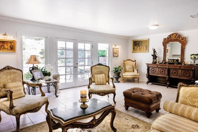 26261 Veva Way, Calabasas, CA 91302 — photo 5 of 44