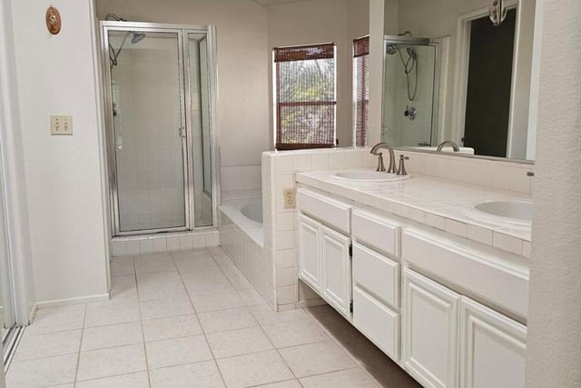 2752 Annandale Lane, Simi Valley, CA 93063 — photo 17 of 34