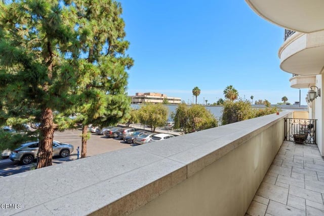 250 S De Lacey Avenue 205, Pasadena, CA 91105 — photo 27 of 34