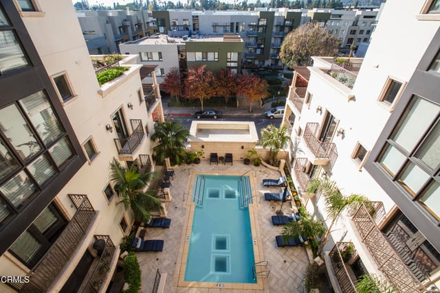 250 S De Lacey Avenue 205, Pasadena, CA 91105 — photo 30 of 34