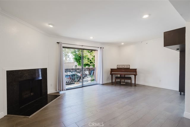 645 Balboa Avenue 1C, Glendale, CA 91206 — photo 3 of 41