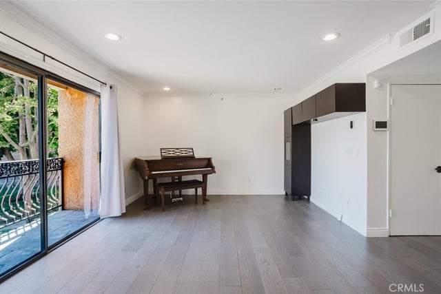 645 Balboa Avenue 1C, Glendale, CA 91206 — photo 4 of 41