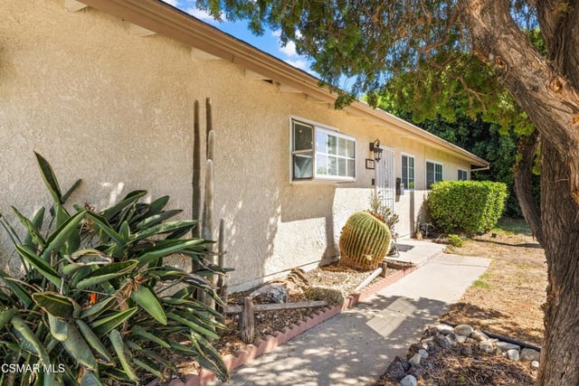1207 Graham Street, Simi Valley, CA 93065 — photo 3 of 23