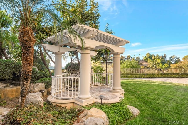 19225 Briarfield Way, Tarzana, CA 91356 — photo 43 of 51