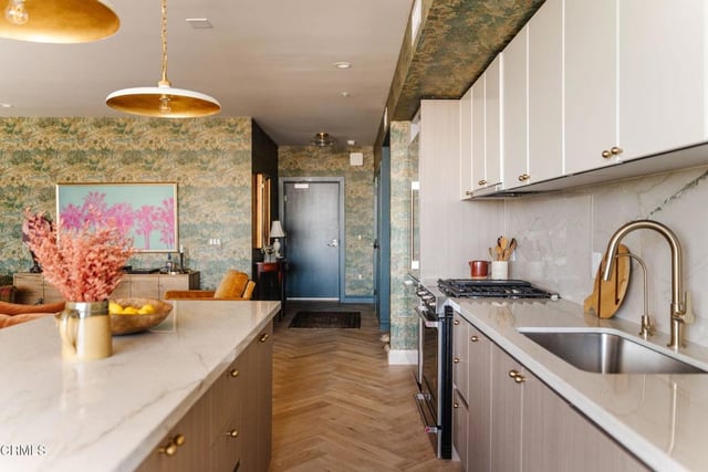 39 S Los Robles Avenue 5005, Pasadena, CA 91101 — photo 17 of 52
