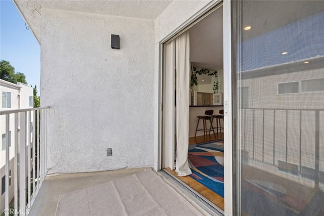 4520 Natick Avenue 309, Sherman Oaks, CA 91403 — photo 11 of 12