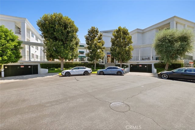 4520 Natick Avenue 309, Sherman Oaks, CA 91403 — photo 12 of 12