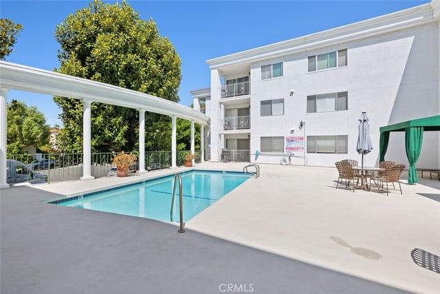 4520 Natick Avenue 309, Sherman Oaks, CA 91403 — photo 4 of 12