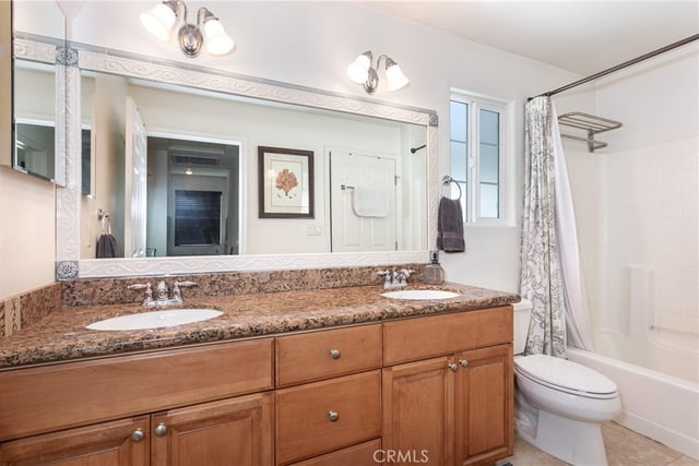 8425 Burnet Avenue 6, North Hills, CA 91343 — photo 14 of 29