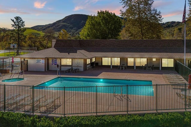 15750 Arroyo Drive 96, Moorpark, CA 93021 — photo 31 of 38