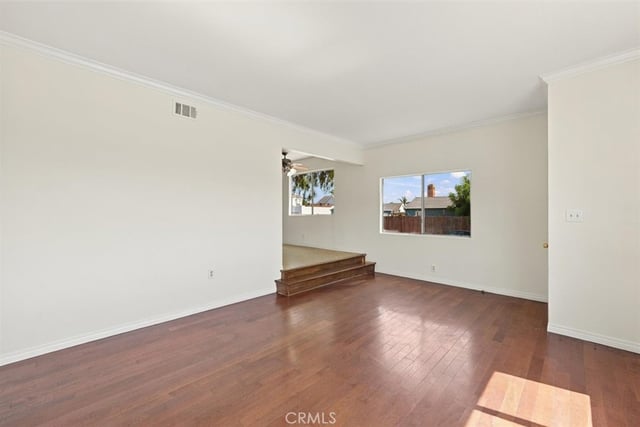 1402 W 1st Street, San Pedro, CA 90732 — photo 4 of 34