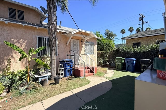 823 W 81st, Los Angeles, CA 90044 — photo 12 of 13