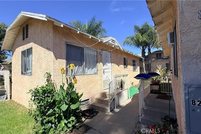 823 W 81st, Los Angeles, CA 90044 — photo 13 of 13