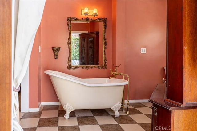 1900 Taft, Los Angeles, CA 90068 — photo 10 of 52