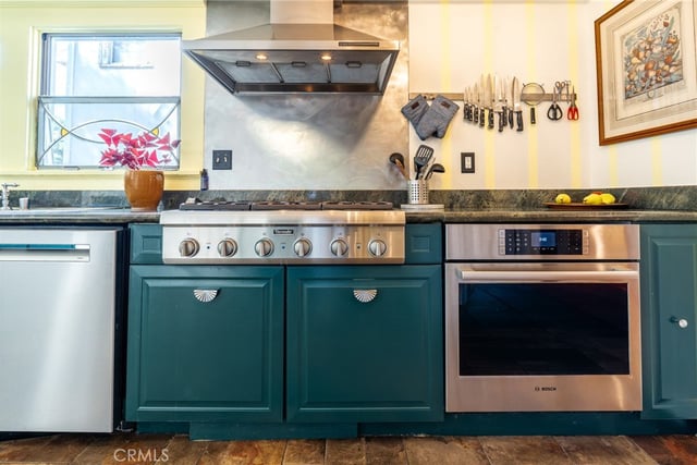 1900 Taft, Los Angeles, CA 90068 — photo 15 of 52