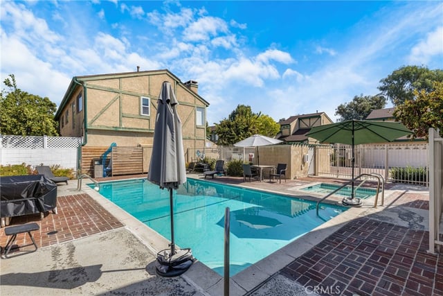 17221 Roscoe Boulevard 2, Northridge, CA 91325 — photo 28 of 35