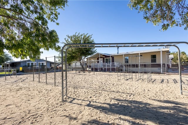 2121 E Avenue I 23, Lancaster, CA 93535 — photo 37 of 46