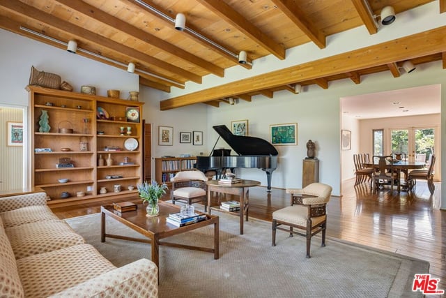 11742 Chenault Street, Los Angeles, CA 90049 — photo 9 of 46