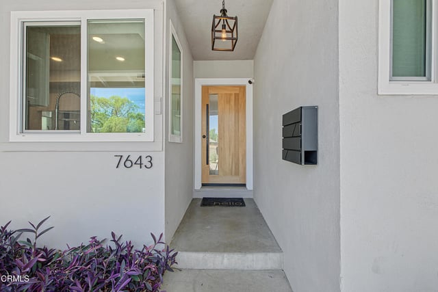 7643 Encino Avenue, Northridge, CA 91325 — photo 5 of 40