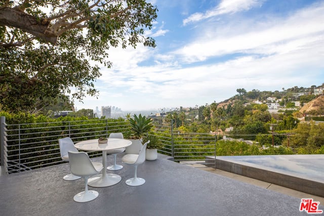 1517 Oriole Lane, Los Angeles, CA 90069 — photo 10 of 37