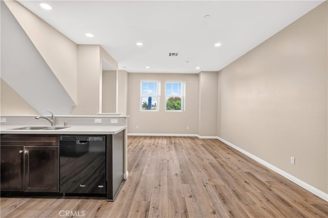 14118 W Pine, Van Nuys, CA 91405 — photo 18 of 45