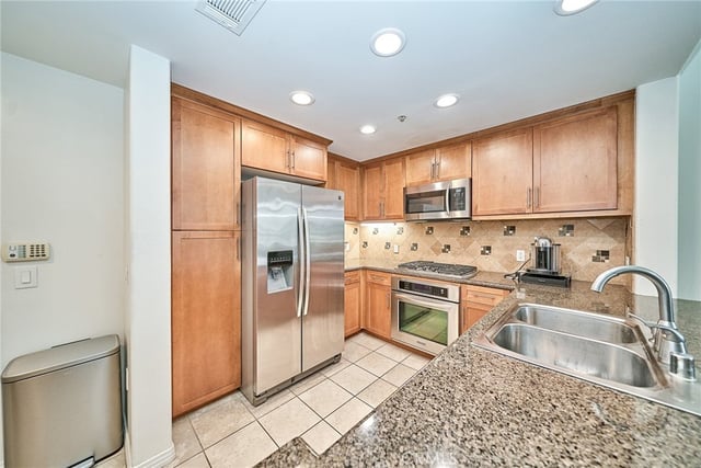 931 E Walnut 607, Pasadena, CA 91106 — photo 12 of 39