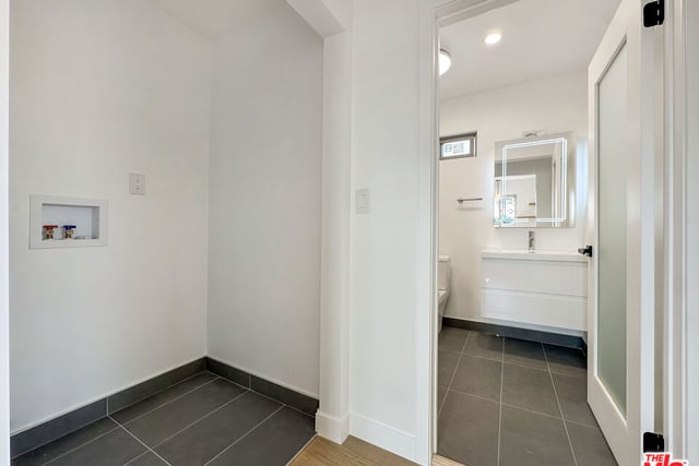 5810 S Halm Avenue, Los Angeles, CA 90056 — photo 42 of 49