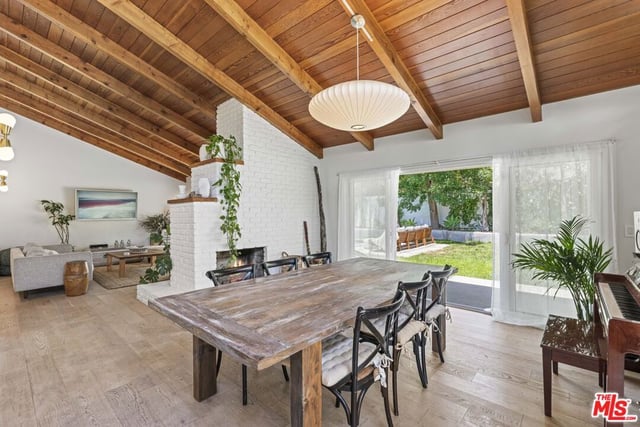 23023 Gainford Street, Woodland Hills, CA 91364 — photo 11 of 34