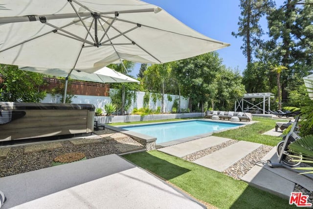 23023 Gainford Street, Woodland Hills, CA 91364 — photo 15 of 34