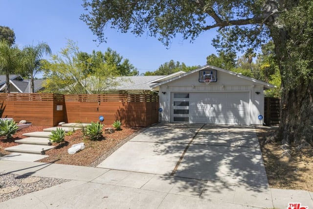 23023 Gainford Street, Woodland Hills, CA 91364 — photo 32 of 34
