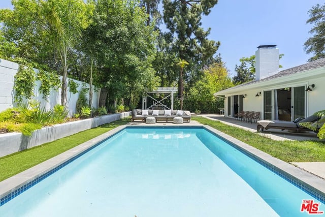 23023 Gainford Street, Woodland Hills, CA 91364 — photo 33 of 34