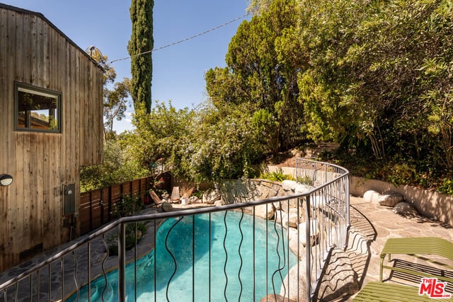 4100 Madelia Avenue, Los Angeles, CA 91403 — photo 39 of 45