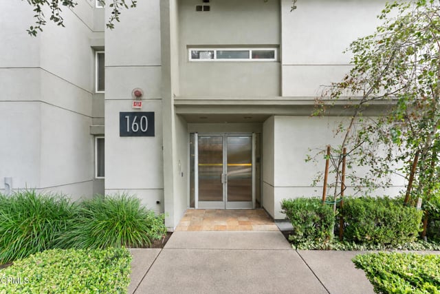 160 S Hudson Avenue 105, Pasadena, CA 91101 — photo 3 of 24