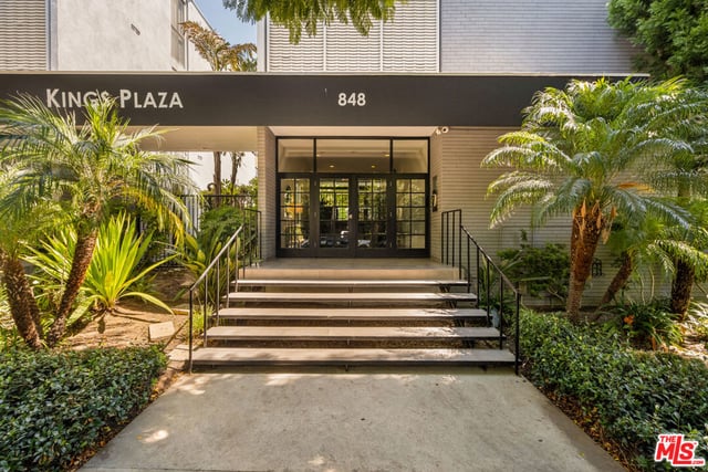 848 N Kings Road 208, West Hollywood, CA 90069 — photo 32 of 52