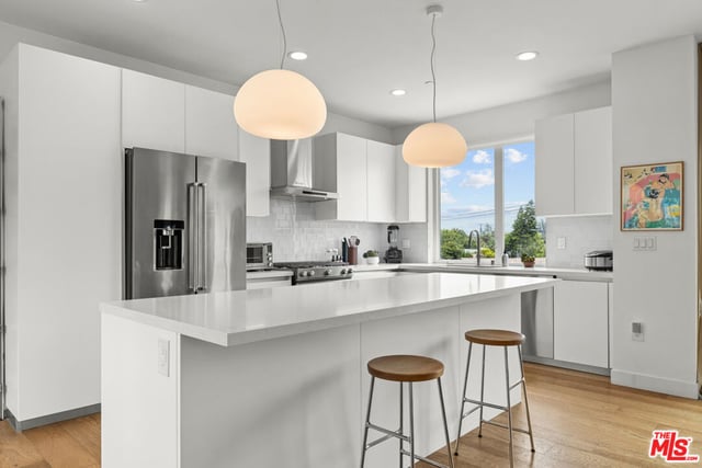 11724 Culver Boulevard 10, Los Angeles, CA 90066 — photo 16 of 51